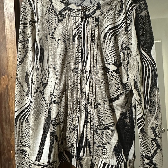 Peck & Peck Black and White Varsity Jacket - Picture 10 of 10